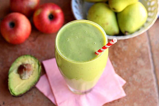 Creamy-Apple-Pear-Smoothie-Banana-Free-Paleo-4